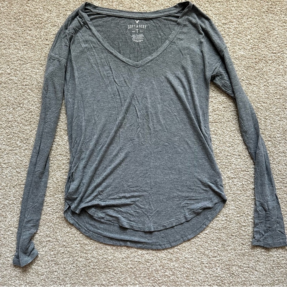 American Eagle Longe Sleeve Tee